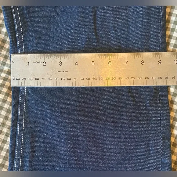 [SOLD] RUDY JUDE 5-pocket flares sz 6 - Picture 9 of 11